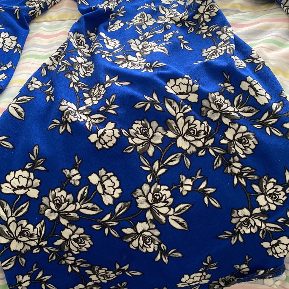 OLIVIA MATTHEWS Off-the-Shoulder Chinoiserie Floral Dress - Picture 4 of 12